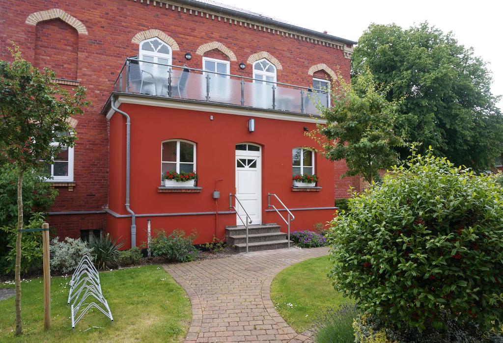 Deluxe Apartments Der "Alten Apotheke" Prerow Esterno foto