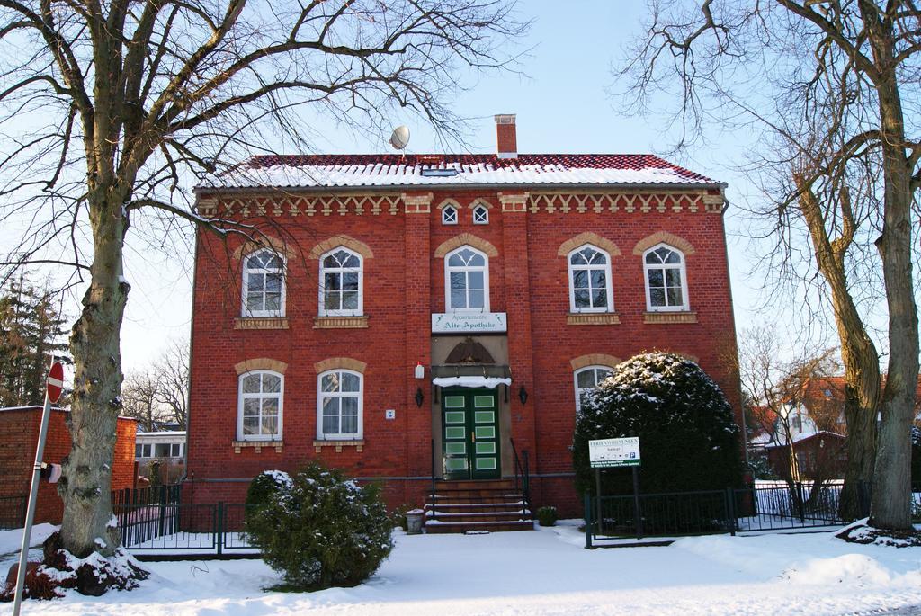 Deluxe Apartments Der "Alten Apotheke" Prerow Esterno foto