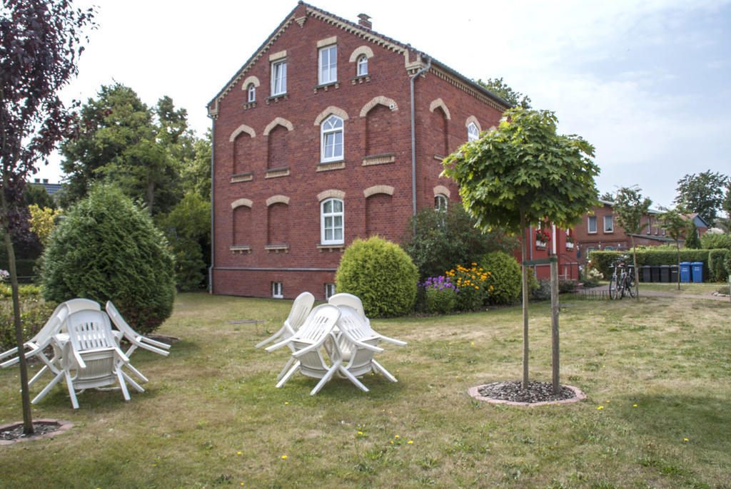 Deluxe Apartments Der "Alten Apotheke" Prerow Esterno foto